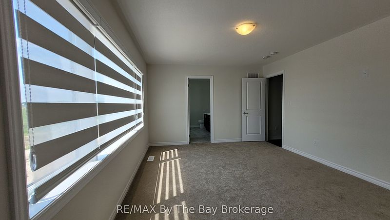 Wasaga Beach House for rent - 4 Bedrooms — photo 15