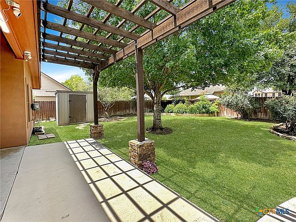 4th image of 1246 Sugar Land Dr