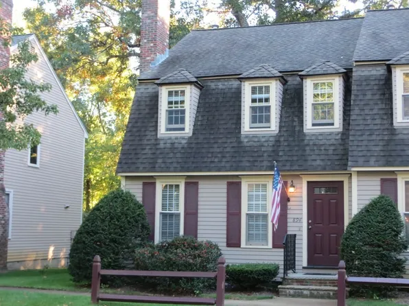 894 Wellman Ave, North Chelmsford, MA 01863