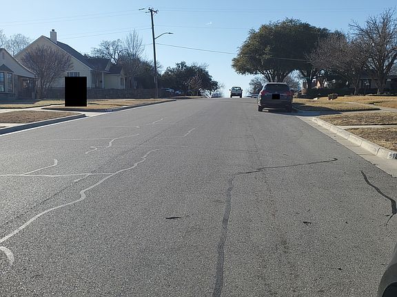 5th image of 4125 Locke Ave