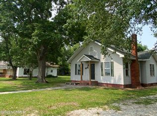 119 Kelly Rd, Fairmont, NC 28340