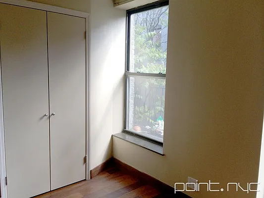 Rented by Point NYC | media 36