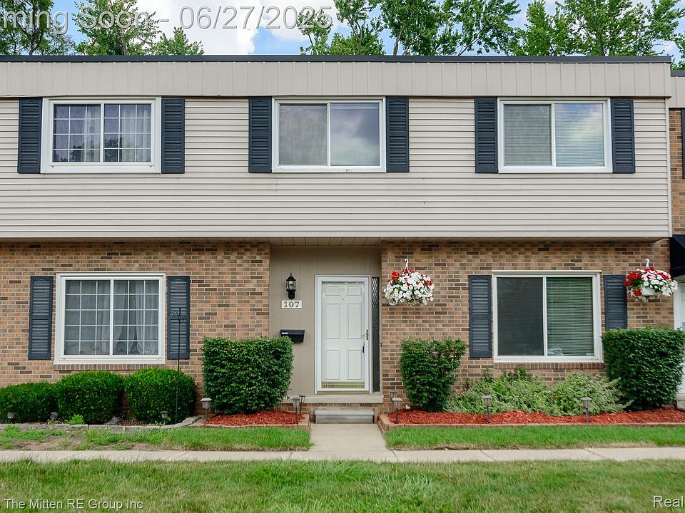 1st image of 107 Astor Blvd