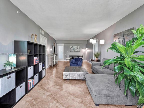 5th image of 7800 Collins Ave APT 406