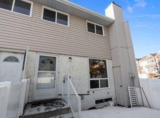 Woodridge (Caernarvon), Edmonton, AB T5X 2S2