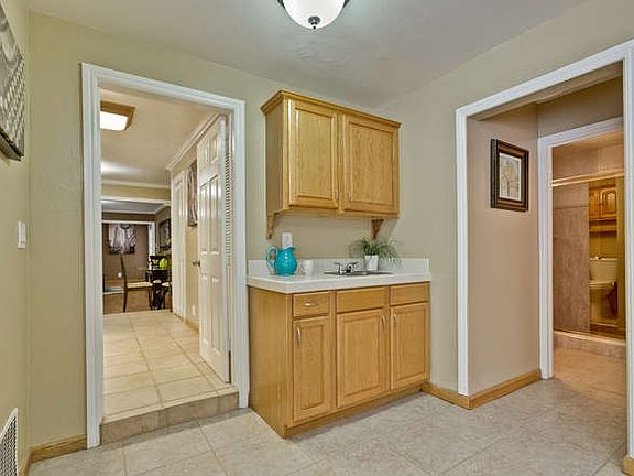 2nd image of 1725 30th Ave