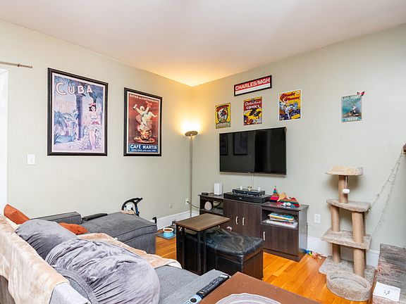 3rd image of 286-288 Cambridge St #8