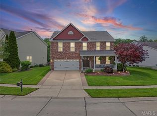 16708 Hickory Crest Dr, Ballwin, MO 63011