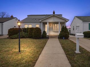17591 Matthews St, Riverview, MI 48193