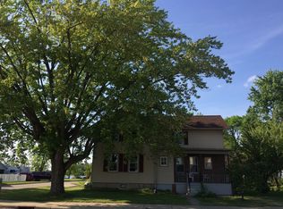 335 W Juneau St, Hustisford, WI 53034