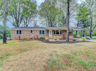 1502 Delview Rd, Cherryville, NC 28021