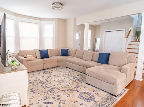 64 W End Ave, Newark City, NJ 07106