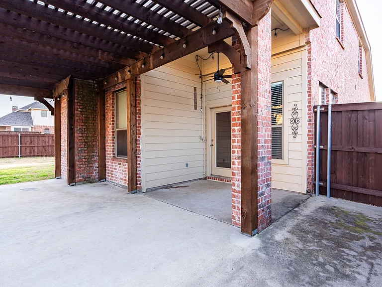 2505 Vista Oaks Dr — Photo 31
