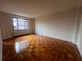 196-74 69th Ave #3, Fresh Meadows, NY 11365