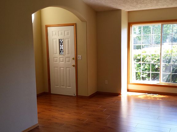 3rd image of 9618 NE 130th Pl