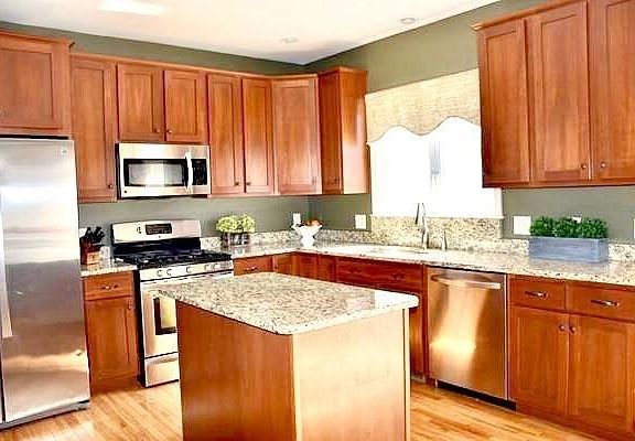 3rd image of 22 Bay Farm Ln