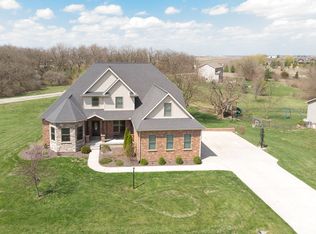 1 N Hollow Rd, Kappa, IL 61738