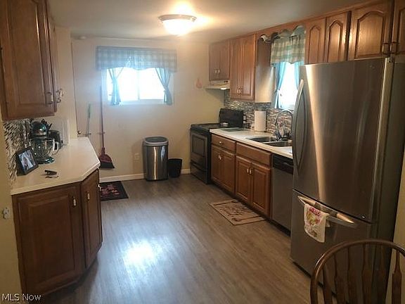 5th image of 6406 Ledgebrook Dr
