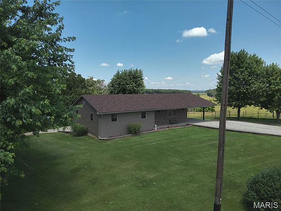 3rd image of 137 County Road 524