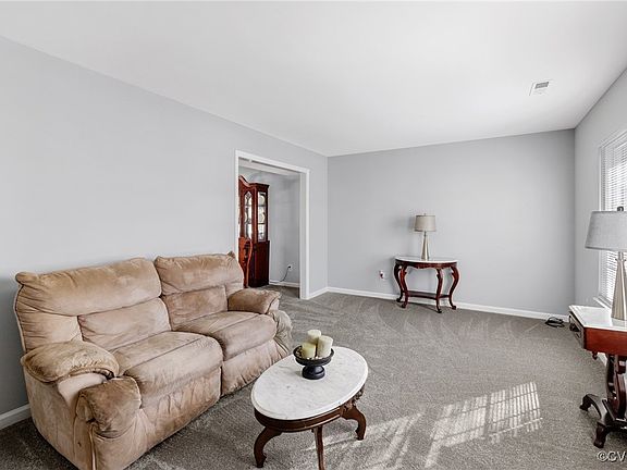 3rd image of 1432 Farley Ct