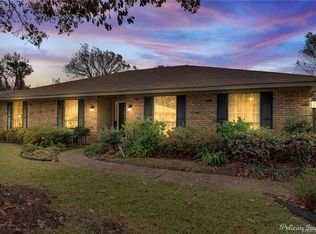 7309 University Dr, Shreveport, LA 71105