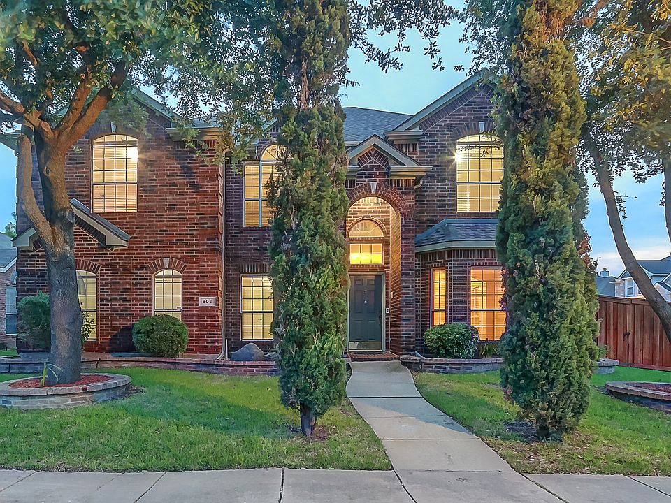 1st image of 806 Water Oak Dr
