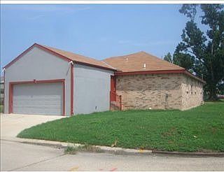 2nd image of 15 Curtis Dr