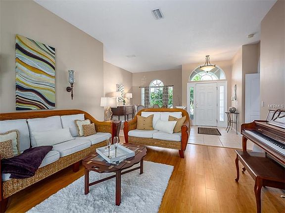 4th image of 5002 Trestle Ct