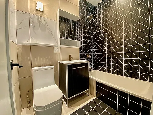 Rented by Brooklyn Group | media 21