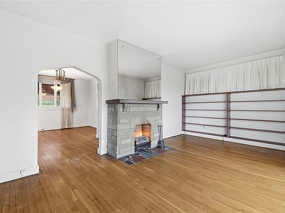 5th image of 24 W Garden Rd