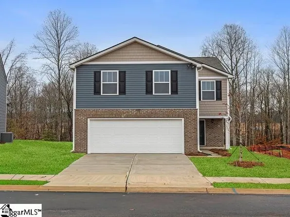 107 Cranford Rd, Fountain Inn, SC 29644