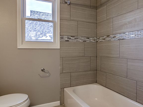 3rd image of 1410 N 45th St APT 6