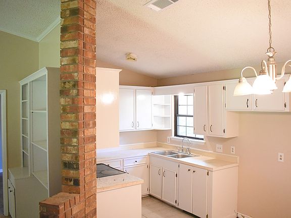 2nd image of 315 Lenwood Dr