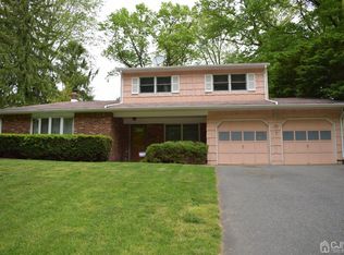 35 Rath Ln, East Brunswick, NJ 08816