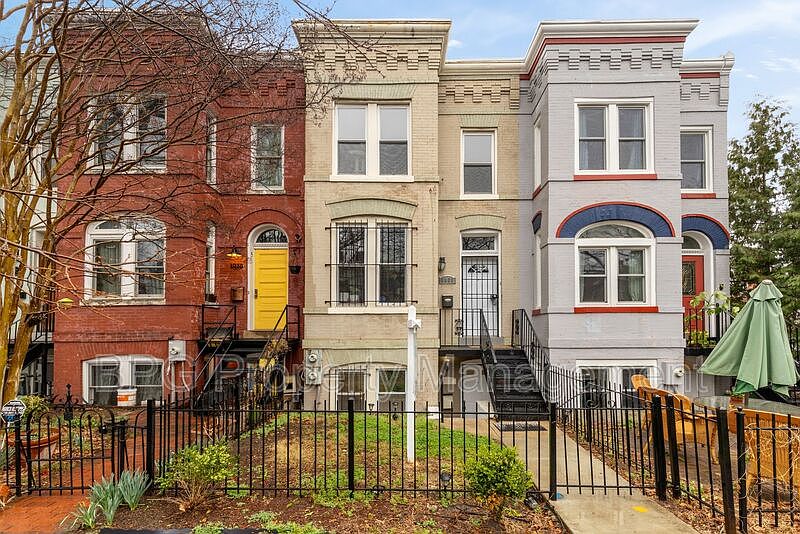 1st image of 1033 5th St NE #Basement