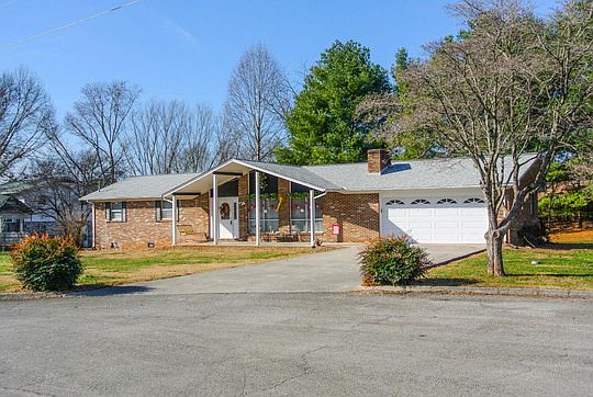 2nd image of 4305 Samuel Ln