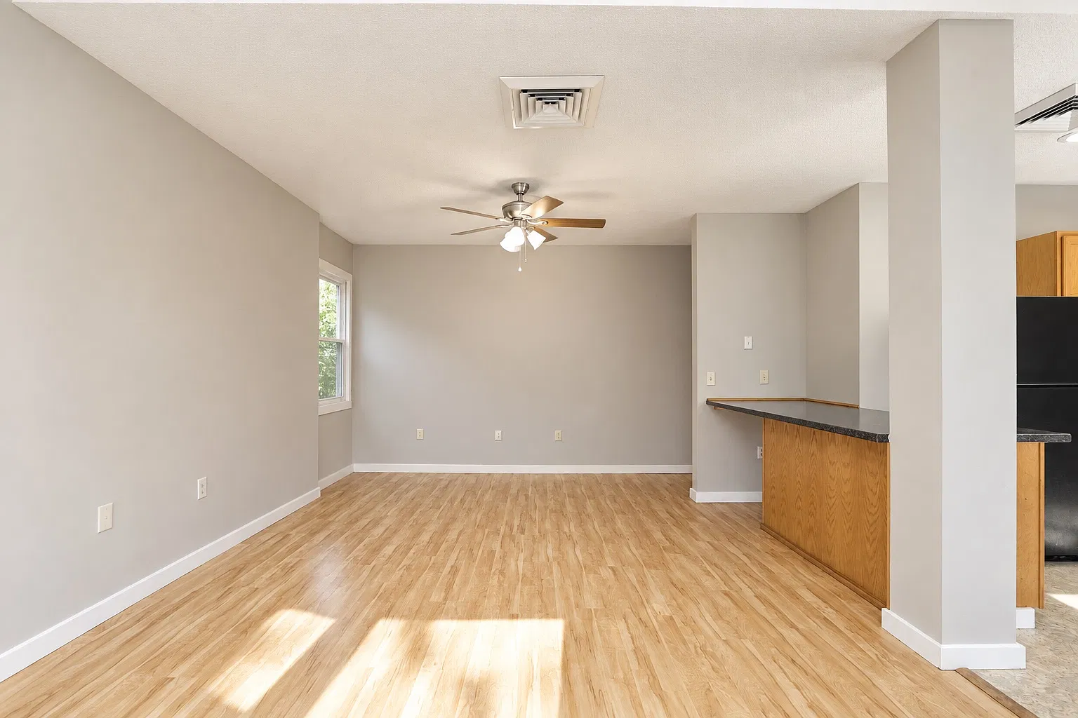 2 bed, 1550 sqft, $1,650 — Photo 4