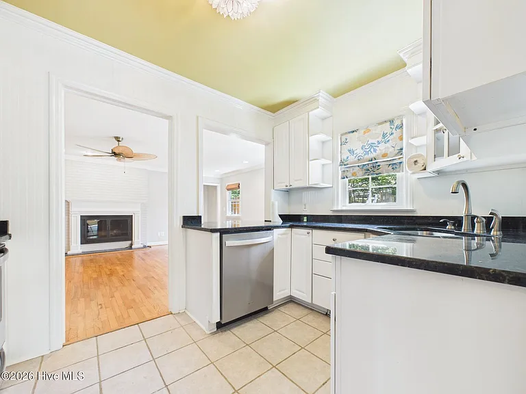 2912 Oberlin Rd — Photo 17