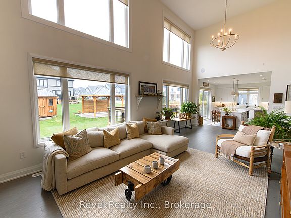 4th image of 101 Reed Way