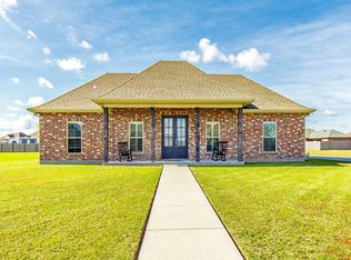108 Rue Stephen Michael, Schriever, LA 70395