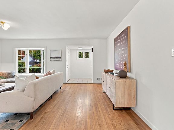 5th image of 3154 16th St