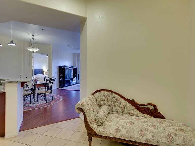 62 E Serene Ave — Photo 5