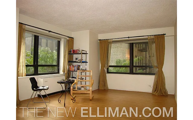 Rented by Douglas Elliman | media 16