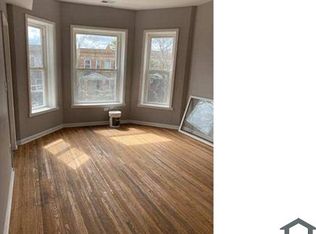 4712 W Van Buren St #1, Chicago, IL 60644