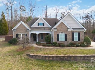 345 Clarendon Estates Dr, Clover, SC 29710