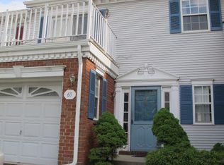 60 Sapphire Ln #467, Franklin Park, NJ 08823