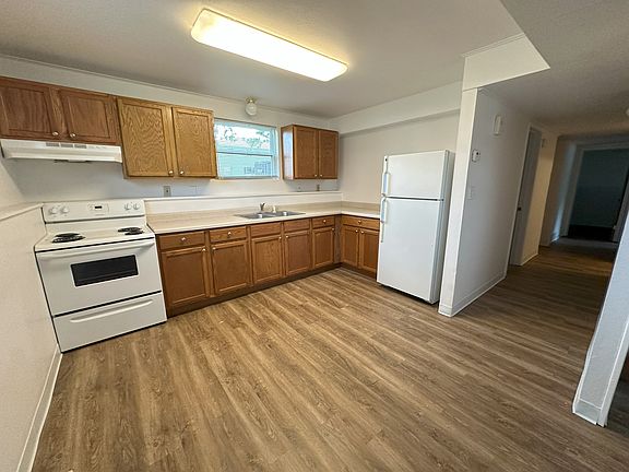 3rd image of 1508-1510 Starview Dr