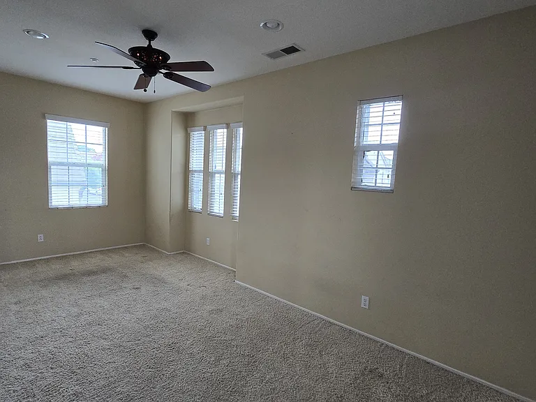 16422 Snowbells Ln — Photo 10