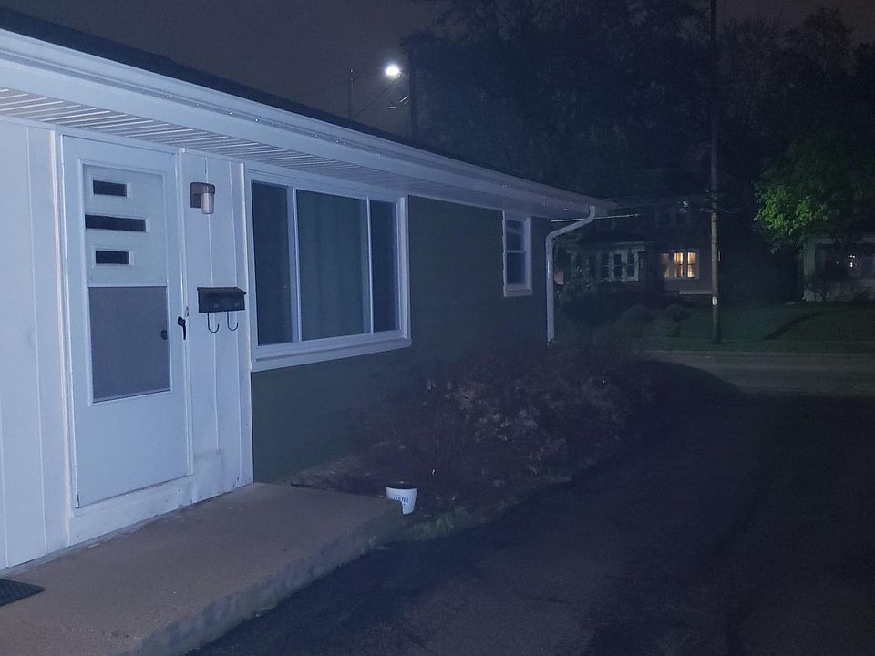 1st image of 542 W College Ave #1