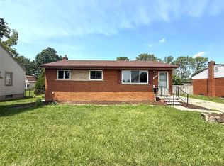 28476 Marquette St, Garden City, MI 48135
